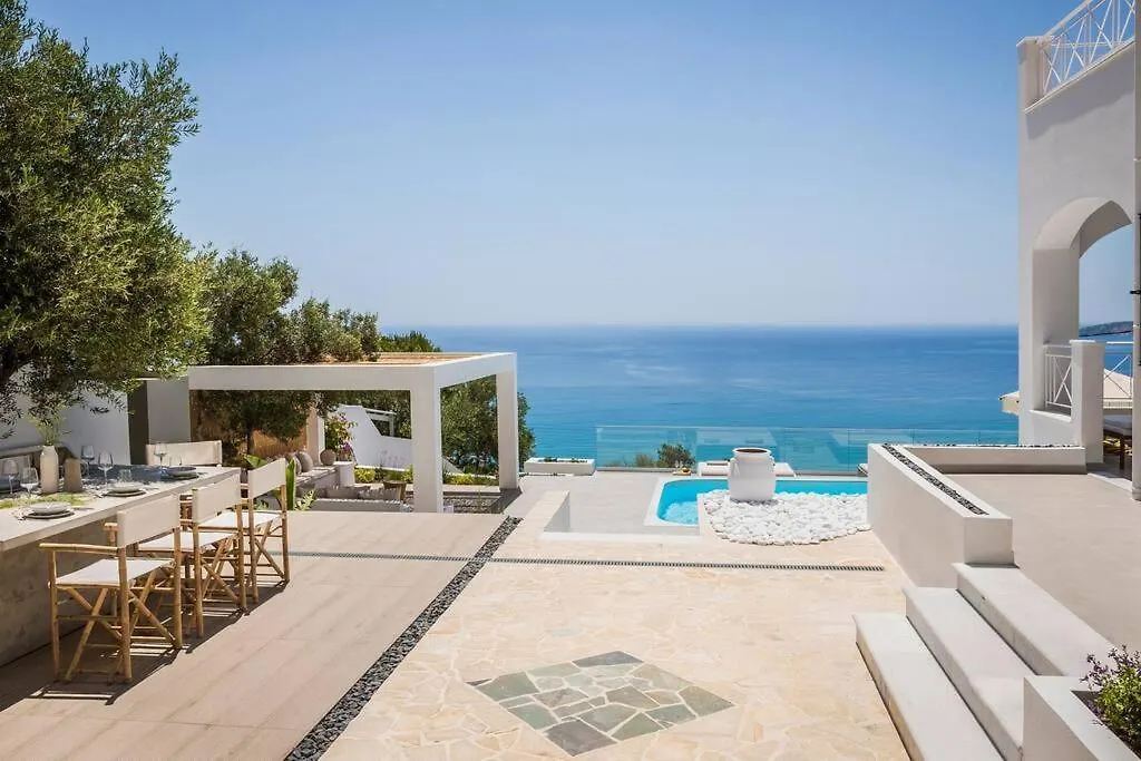 Lourdas White Villa Lourdata
