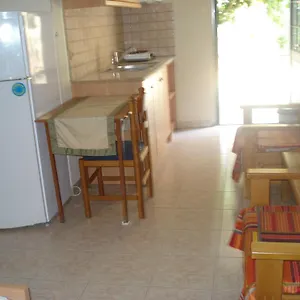 Maria Aparthotel